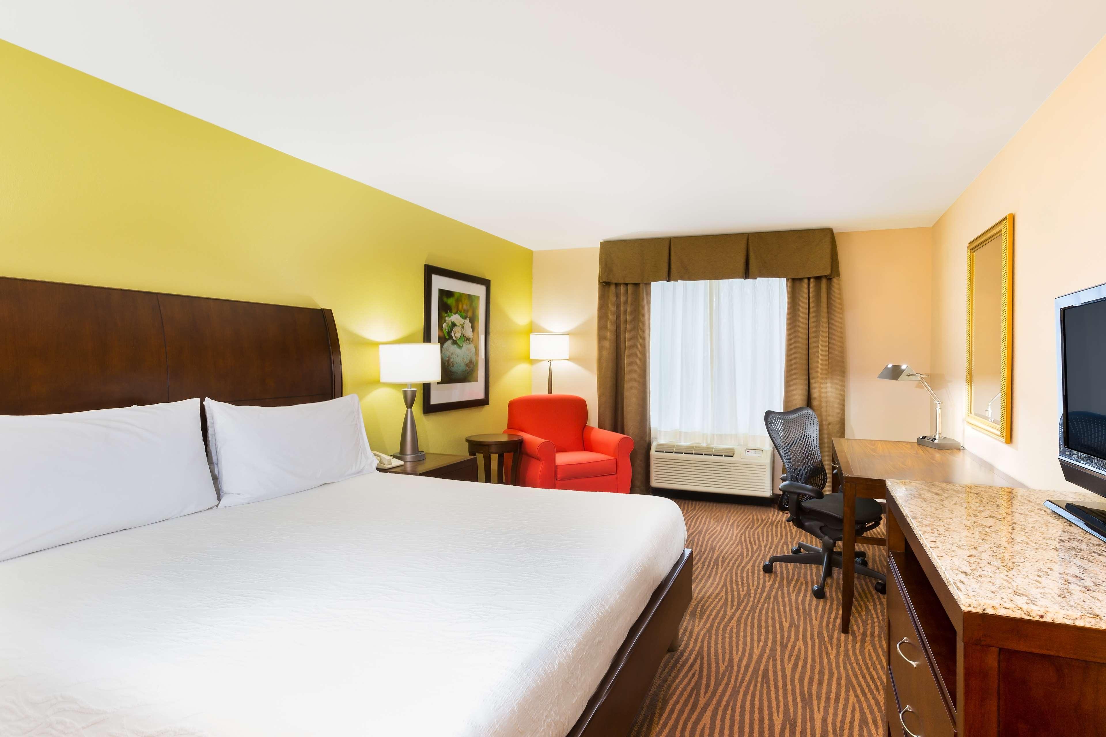 Hilton Garden Inn Fort Myers Exterior foto