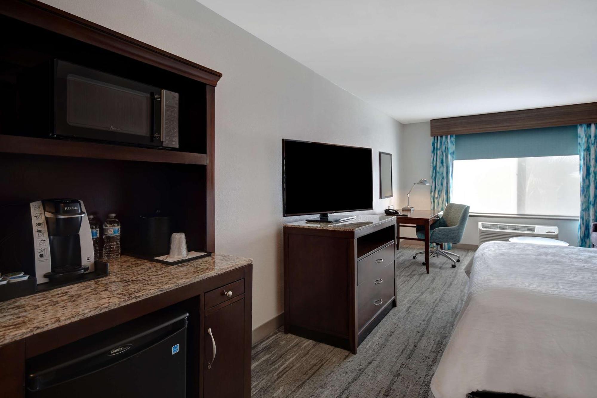 Hilton Garden Inn Fort Myers Exterior foto